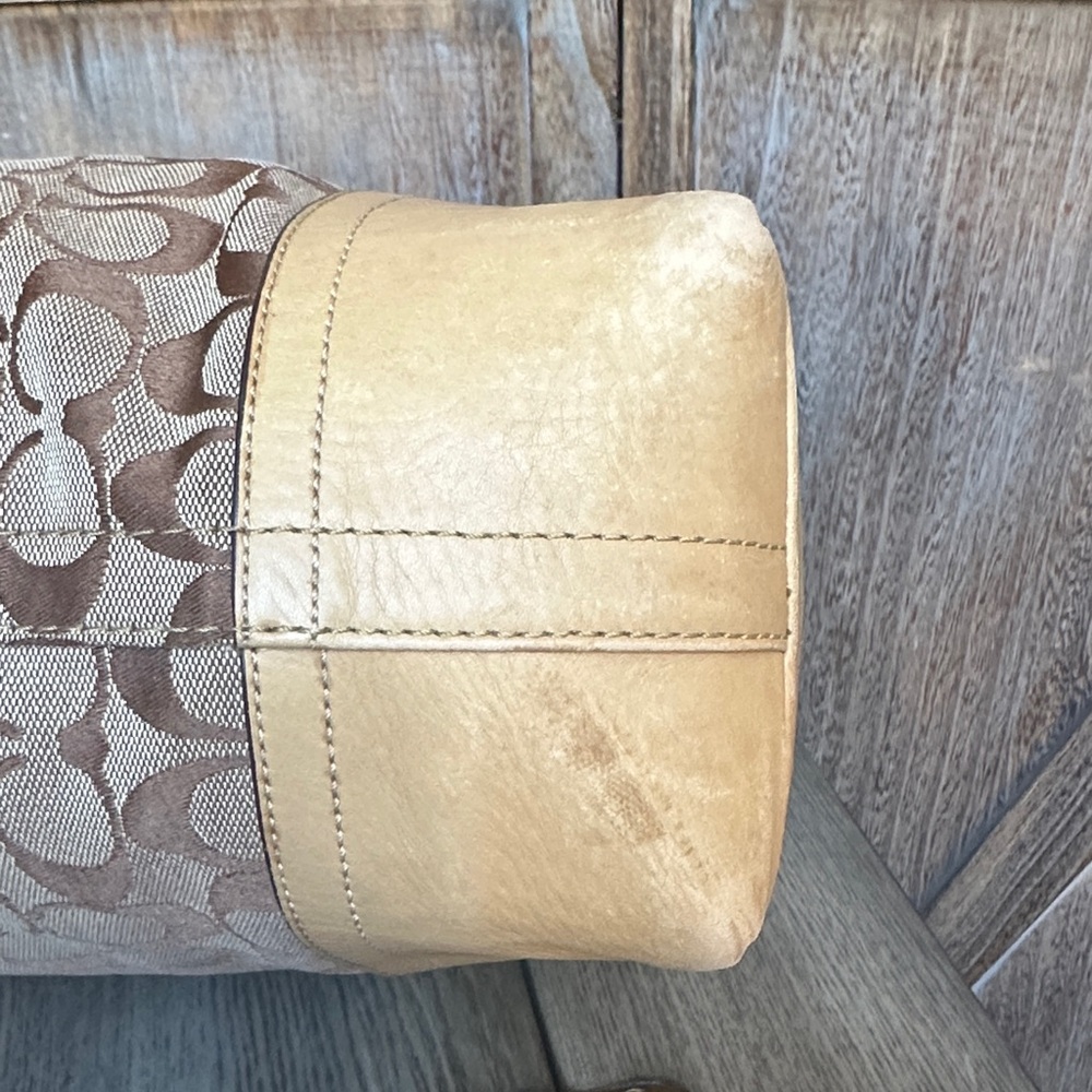 Coach F12518 Signature Jacquard and Leather Brown and Tan Shoulder Handbag - Picture 6 of 16